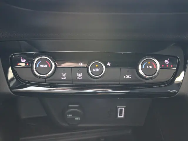 Opel Corsa 1.2 Turbo Hybrid GS 2026 Hybride Benzine 21