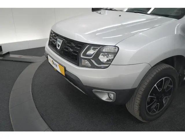 Dacia Duster TCe 120 4x2 Blackshadow 2017 Benzine 17