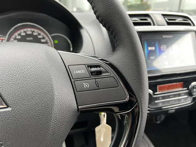 Mitsubishi Space Star 1.2 Dynamic 2024 Benzine 8