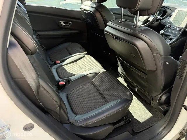 Renault Scénic 1.2 TCe Intens 2017 2017 Benzine 18