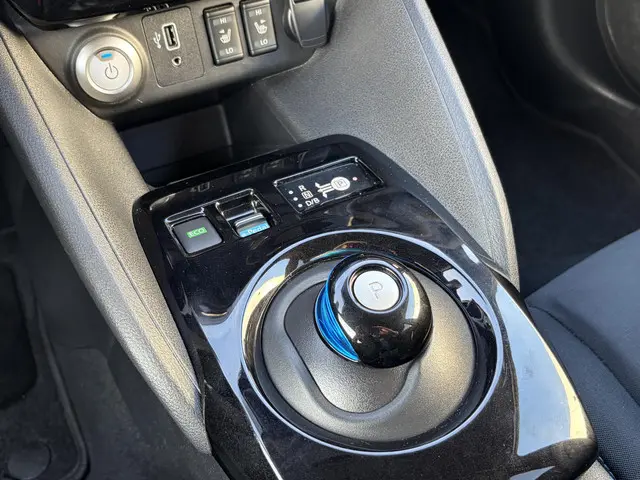 Nissan Leaf N-Connecta 40 kWh 2020 Elektrisch 21