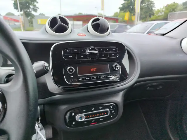 Smart Forfour 1.0 Pure/CRUISCONTROL/NAP 2015 Benzine 20