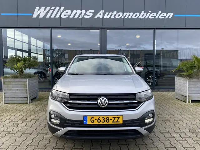 Volkswagen T-Cross 2