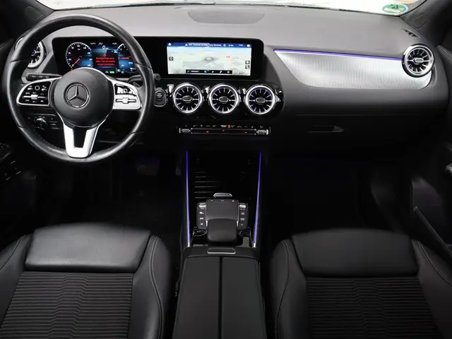 Mercedes-Benz GLA 250 e AMG Line 2021 Hybride Benzine 16