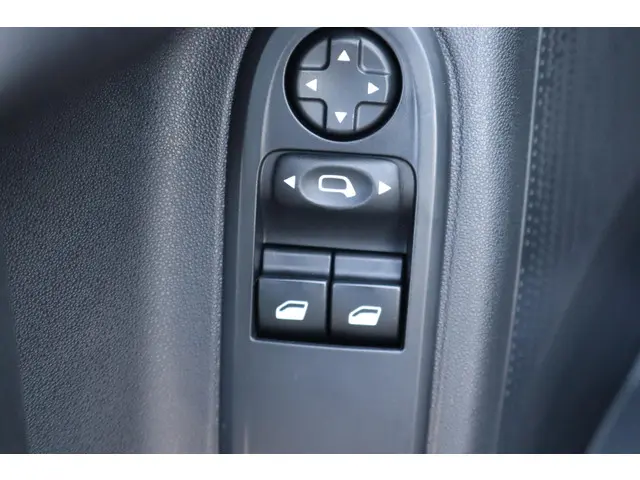 Citroën C3 1.0 VTi Attraction 2014 Benzine 18