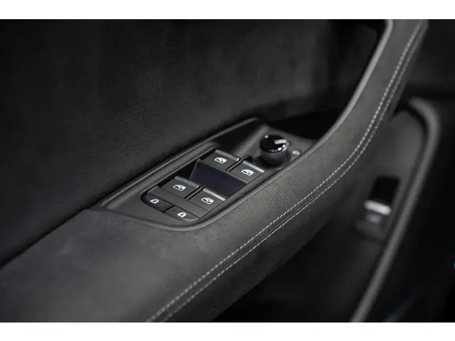 Audi Q8 4.0 TFSI RS Q8 quattro Performance 2025 Benzine 11