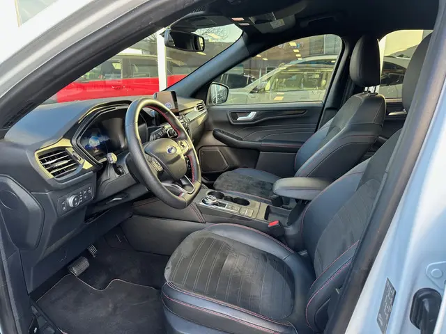 Ford Kuga 2.5 PHEV ST-Line X 2022 Hybride Benzine 21