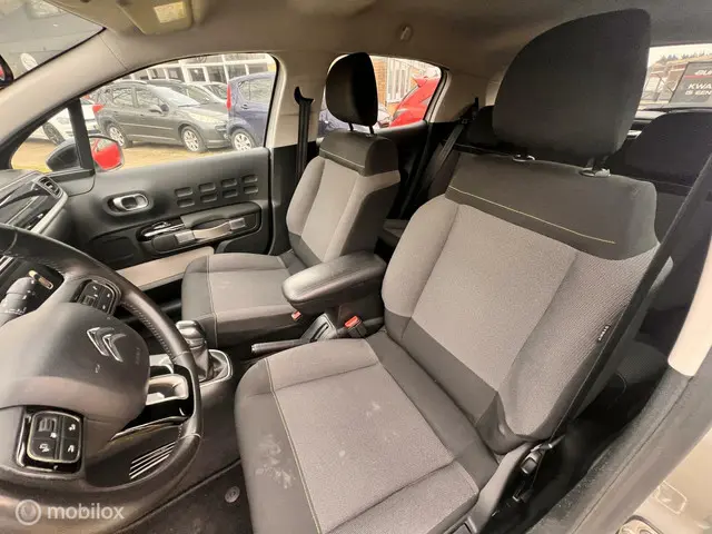 Citroën C3 1.2 PureTech S&S Business 2018 Benzine 23