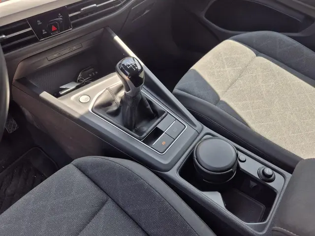 Volkswagen Golf 1.5 TSI Life Navi Pro LED 2020 Benzine 14