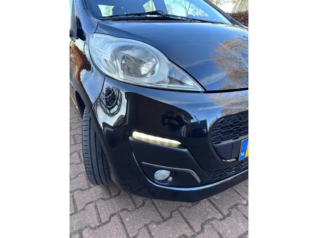 Peugeot 107 1.0 Active 2013 Benzine 6