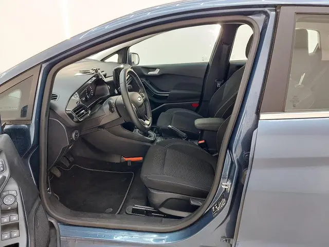 Ford Fiesta 1.0 EcoBoost Hybrid Titanium 2023 Benzine 9