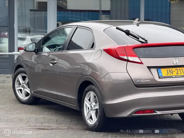 Honda Civic 1.8 Comfort 2012 Benzine 10