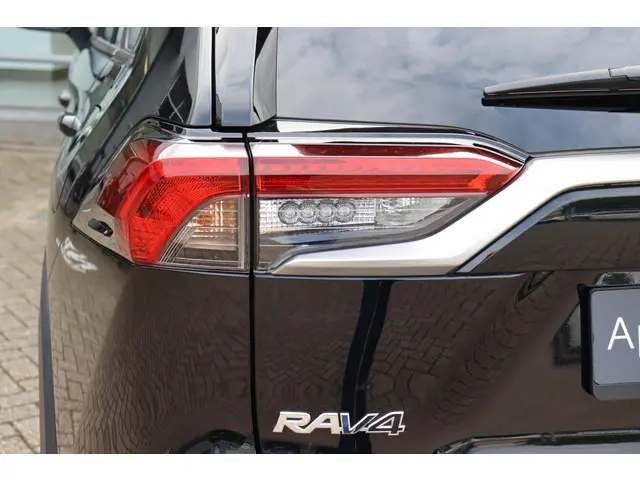 Toyota RAV4 2.0 VVT-iE Dynamic, Trekhaak 2024 Benzine 36