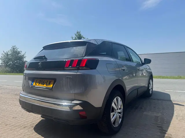 Peugeot 3008 1.2 PureTech Blue Lease Premium 2017 Benzine 6