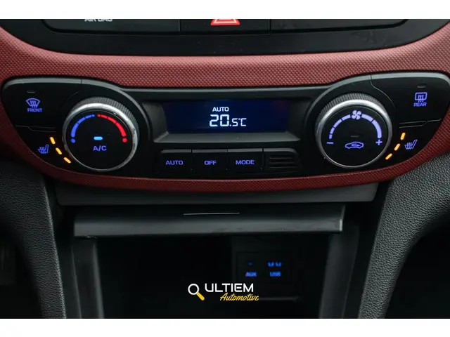 Hyundai i10 1.2 i-Motion Premium 2014 Benzine 12