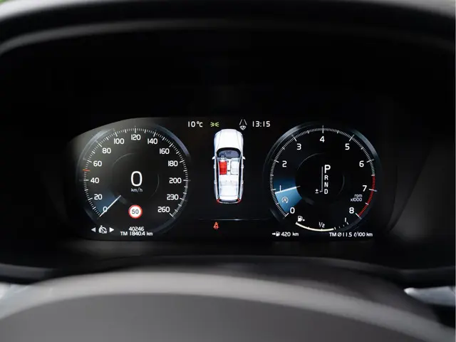 Volvo V60 2.0 T4 Inscription 2021 Benzine 31