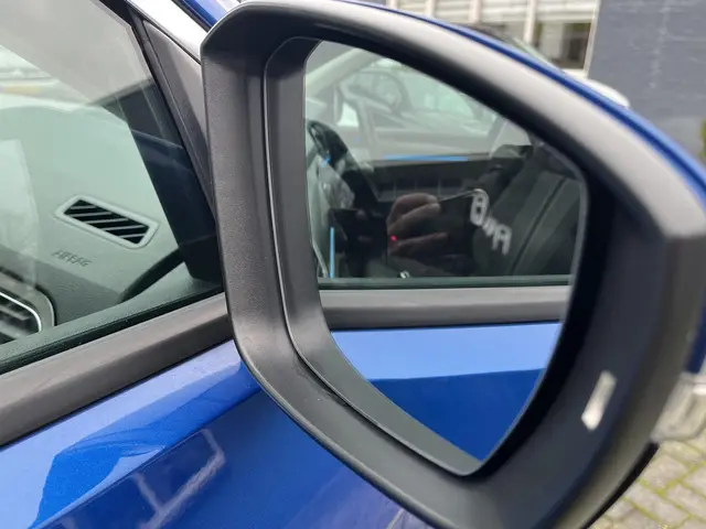 Volkswagen T-Roc 1.0 TSi Style Business 2021 Benzine 28