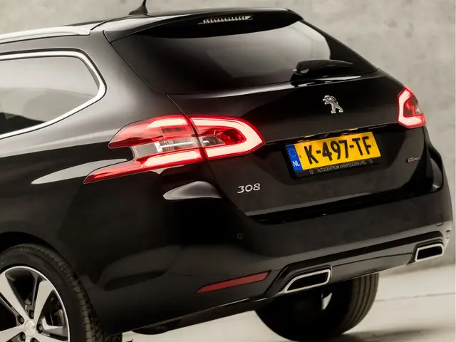 Peugeot 308 SW 1.2 PureTech GT-Line Sport 2021 Benzine 12