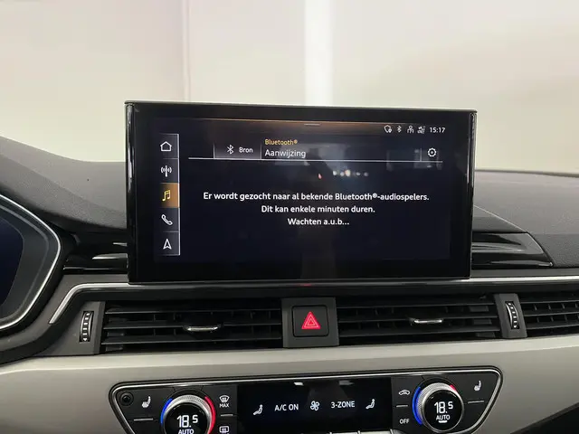 Audi A4 Avant 35 TFSI Launch edition 2020 Benzine 18