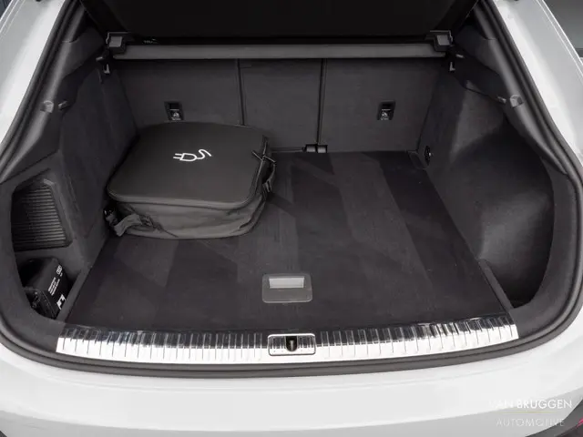 Audi Q3 Sportback 45 TFSI e S-Line 2022 Hybride Benzine 9