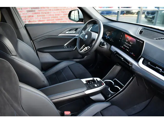 BMW X1 xDrive25e M-Sport 2024 Hybride Benzine 35