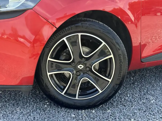 Renault Clio 0.9 TCe Limited 2016 Benzine 26