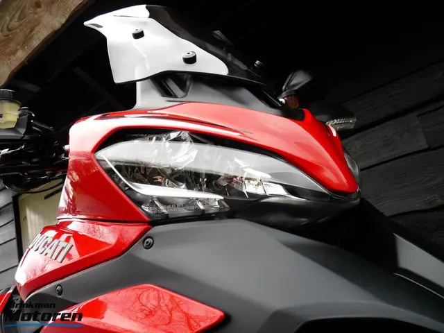 Ducati Multistrada 1200 S Touring 2013 Benzine 25