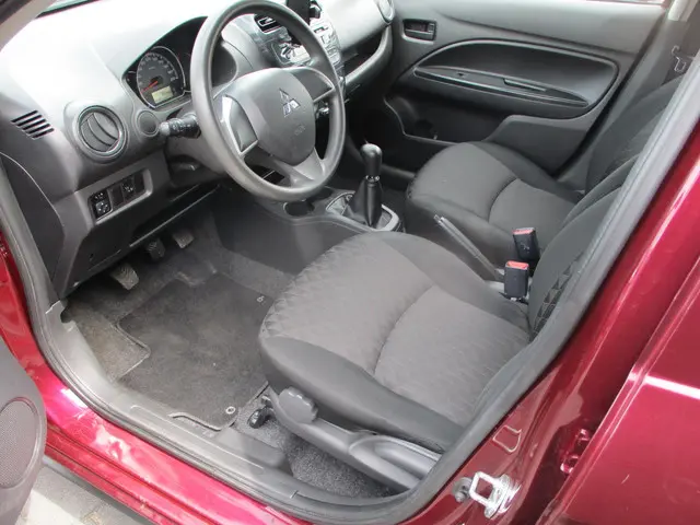 Mitsubishi Space Star 1.2 Cool+ 2022 Benzine 7
