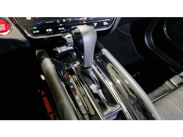 Honda HR-V 1.5 i-VTEC Executive 2017 Benzine 16