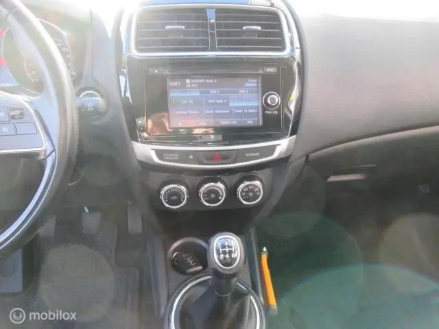 Mitsubishi ASX 1.6 Cleartec Intense 2015 Benzine 15