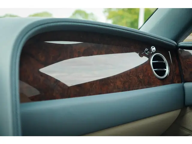 Bentley Flying Spur 6.0 W12 2016 Benzine 58