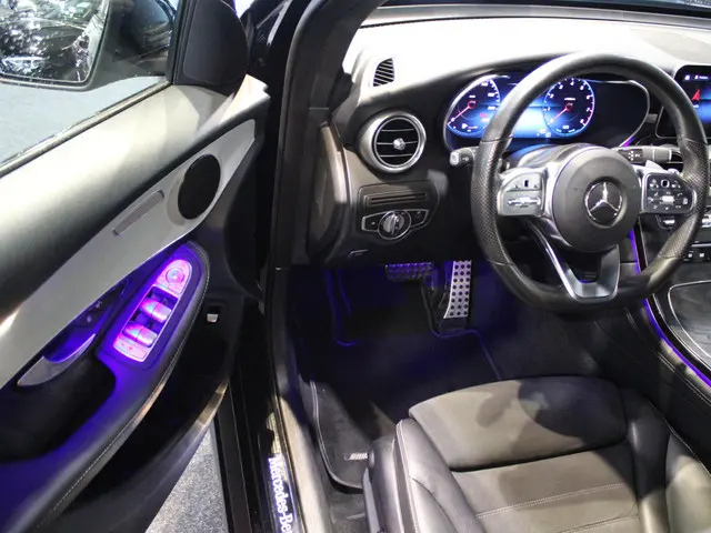 Mercedes-Benz 200-klasse GLC Premium 2019 Benzine 16