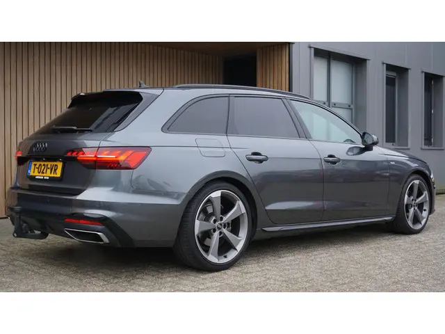 Audi A4 Avant 35 TFSI 150pk 2x S-Line 2022 Benzine 5