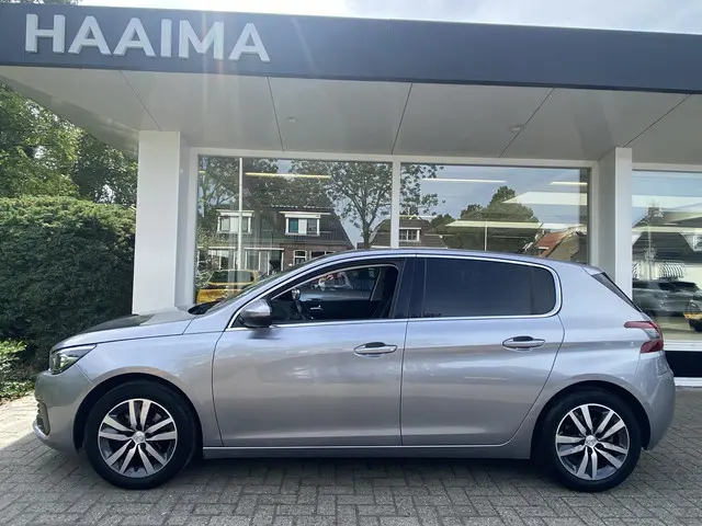 Peugeot 308 1.2T 130pk Tech Edition 2018 Benzine 3