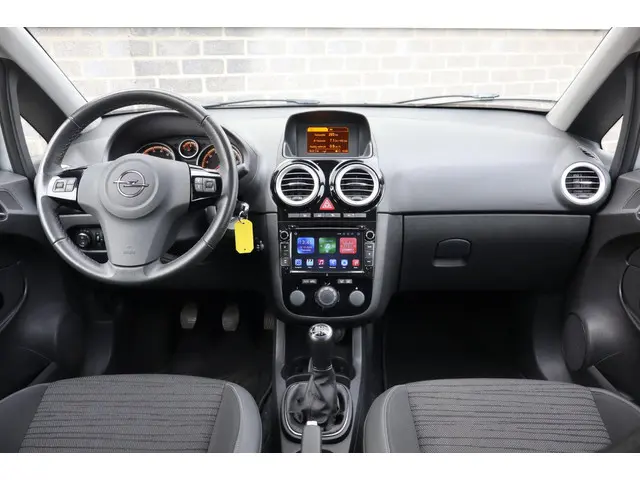 Opel Corsa 1.4-16V BlitZ Navi 2014 Benzine 11