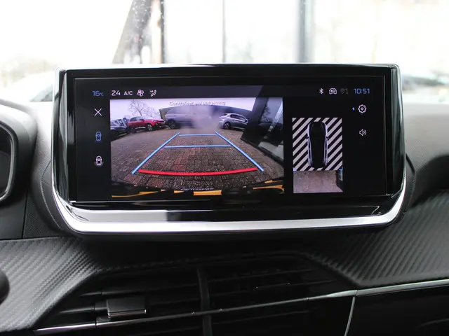 Peugeot 208 1.2 PureTech 100 Allure 2024 Benzine 22