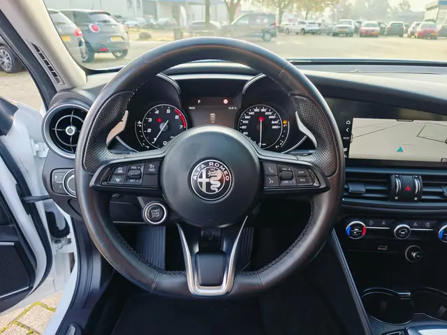 Alfa Romeo Giulia 2.0T Super 2021 Benzine 10