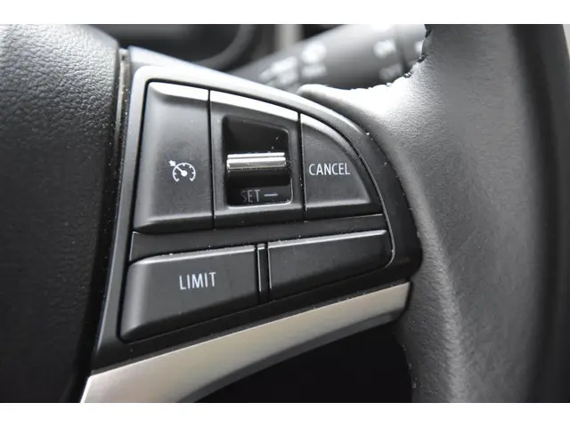 Suzuki Ignis 1.2 Smart Hybrid Style 2023 Hybride Benzine 8