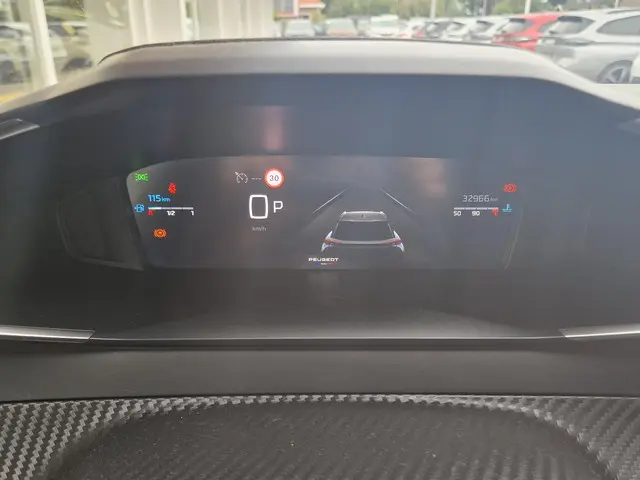 Peugeot 2008 1.2T 130pk Automaat Allure 2024 Benzine 19
