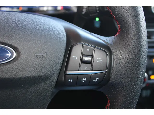 Ford Kuga 2.5 PHEV ST-Line 2022 Hybride Benzine 13