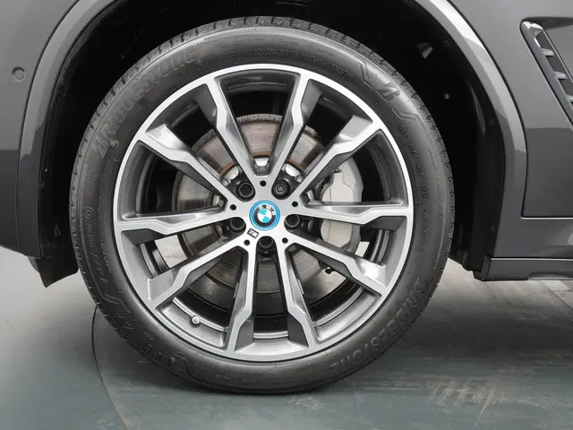 BMW X3 xDrive30e 2022 Hybride Benzine 30