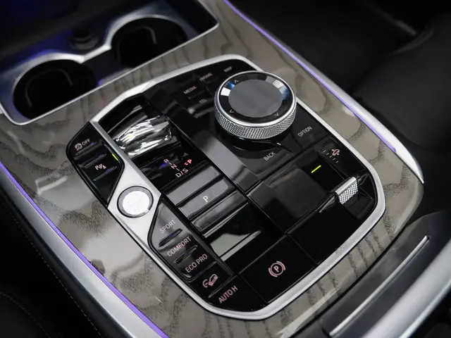 BMW X7 M60i xDrive 2023 Benzine 46