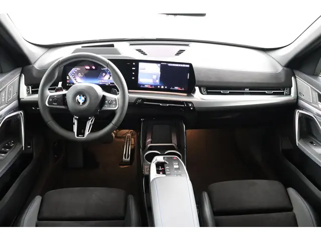 BMW X1 xDrive23i 2026 Benzine 4