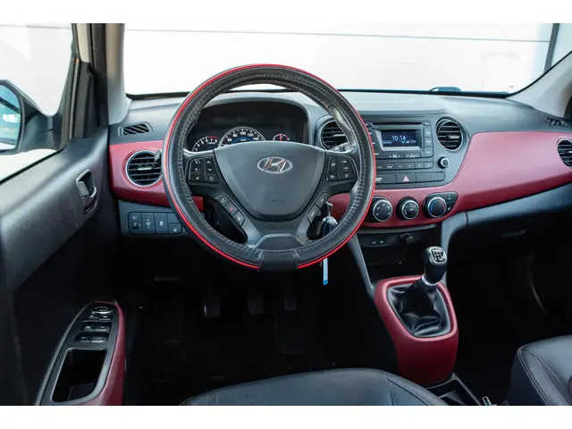 Hyundai i10 1.2i 2014 Benzine 10