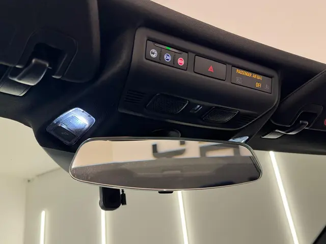 Chevrolet Corvette C8 6.2 V8 Stingray Targa 2021 Benzine 9