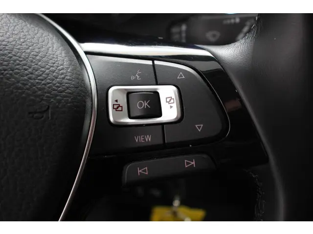 Volkswagen Polo 1.0 TSI 110pk Highline 2021 Benzine 15