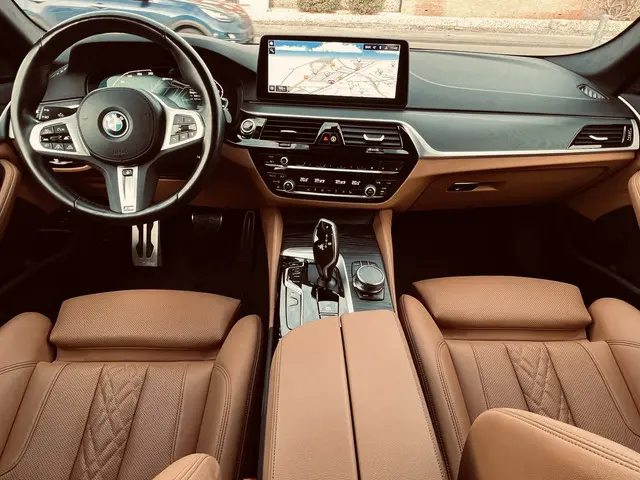BMW 5 Serie 530e M-Sport Plus 2023 Hybride Benzine 9