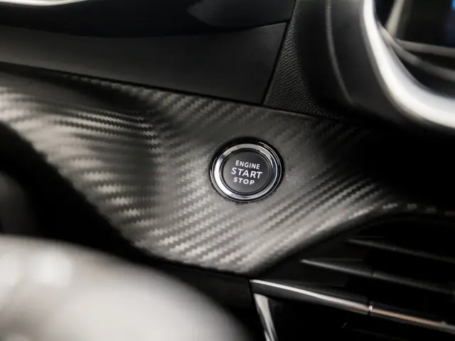 Peugeot 2008 1.2 PureTech Allure Sport 2020 Benzine 26