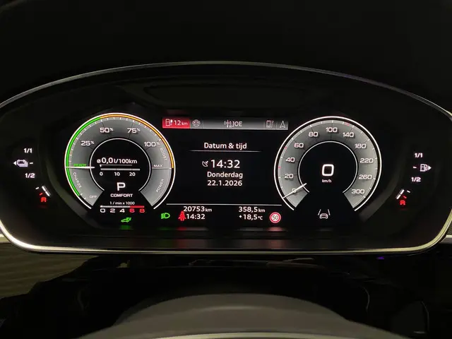 Audi A8 60 TFSI e quattro 2025 Hybride Benzine 28