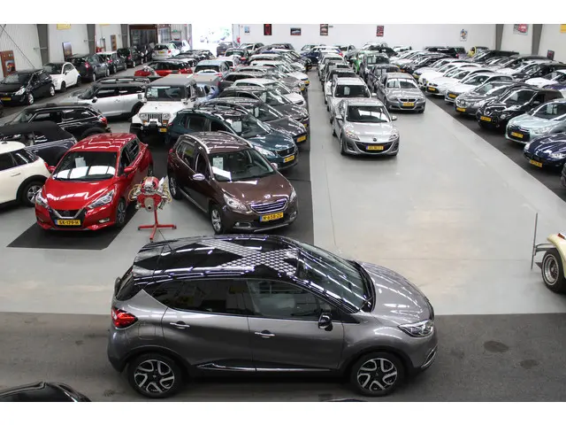 Renault Captur 1.2 TCe Dynamique Automaat 2013 Benzine 29